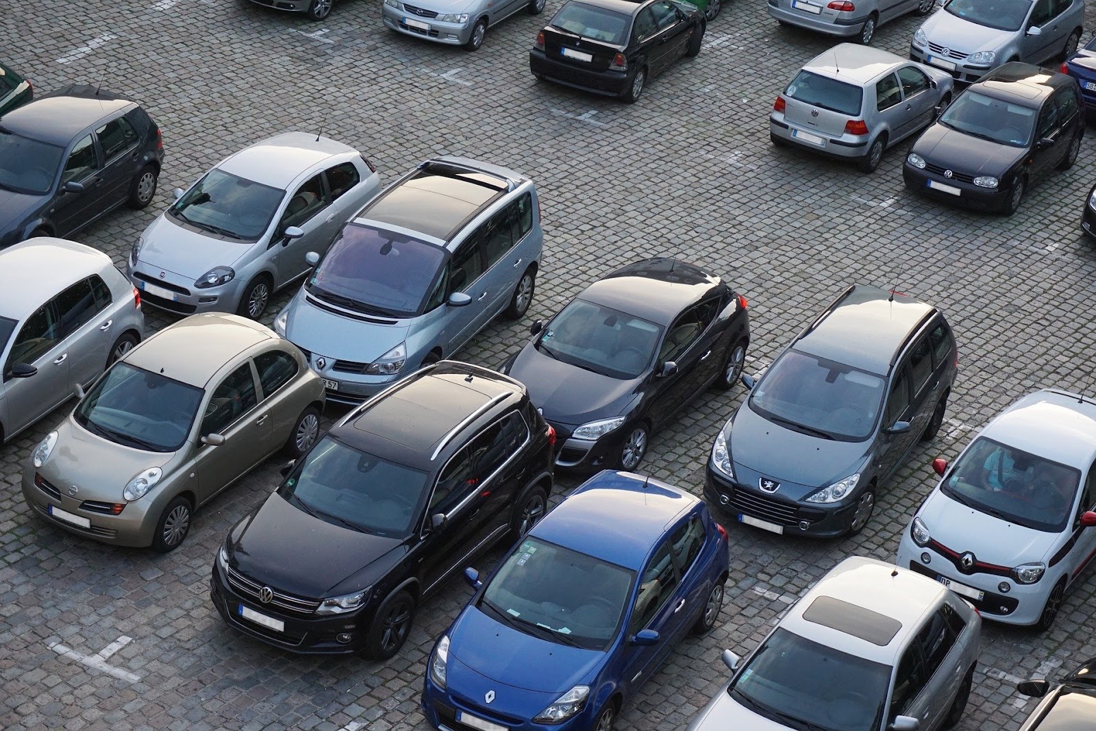 Voitures parking 